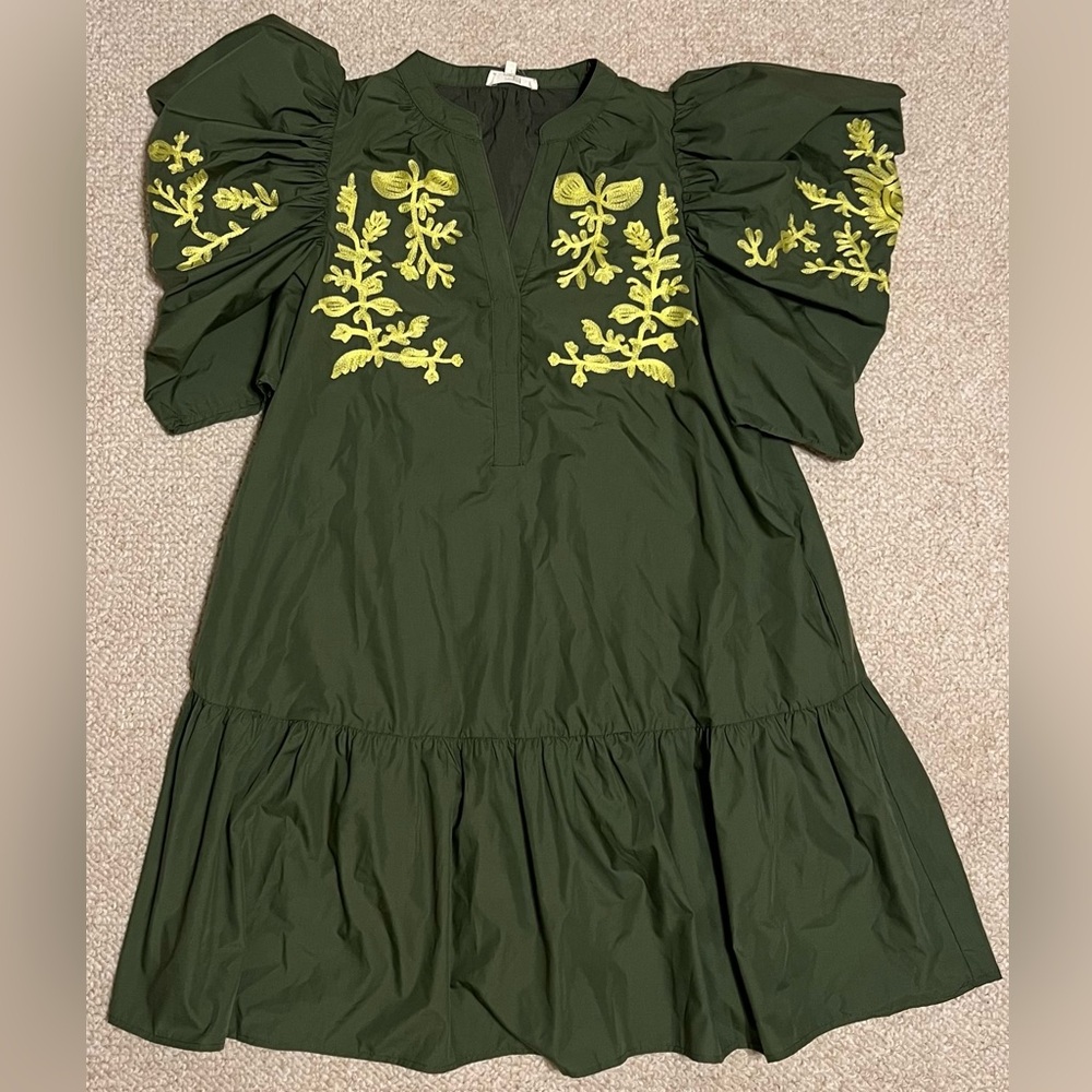 Entro mini dress, olive green with embroidered design, small, boutique item NWOT